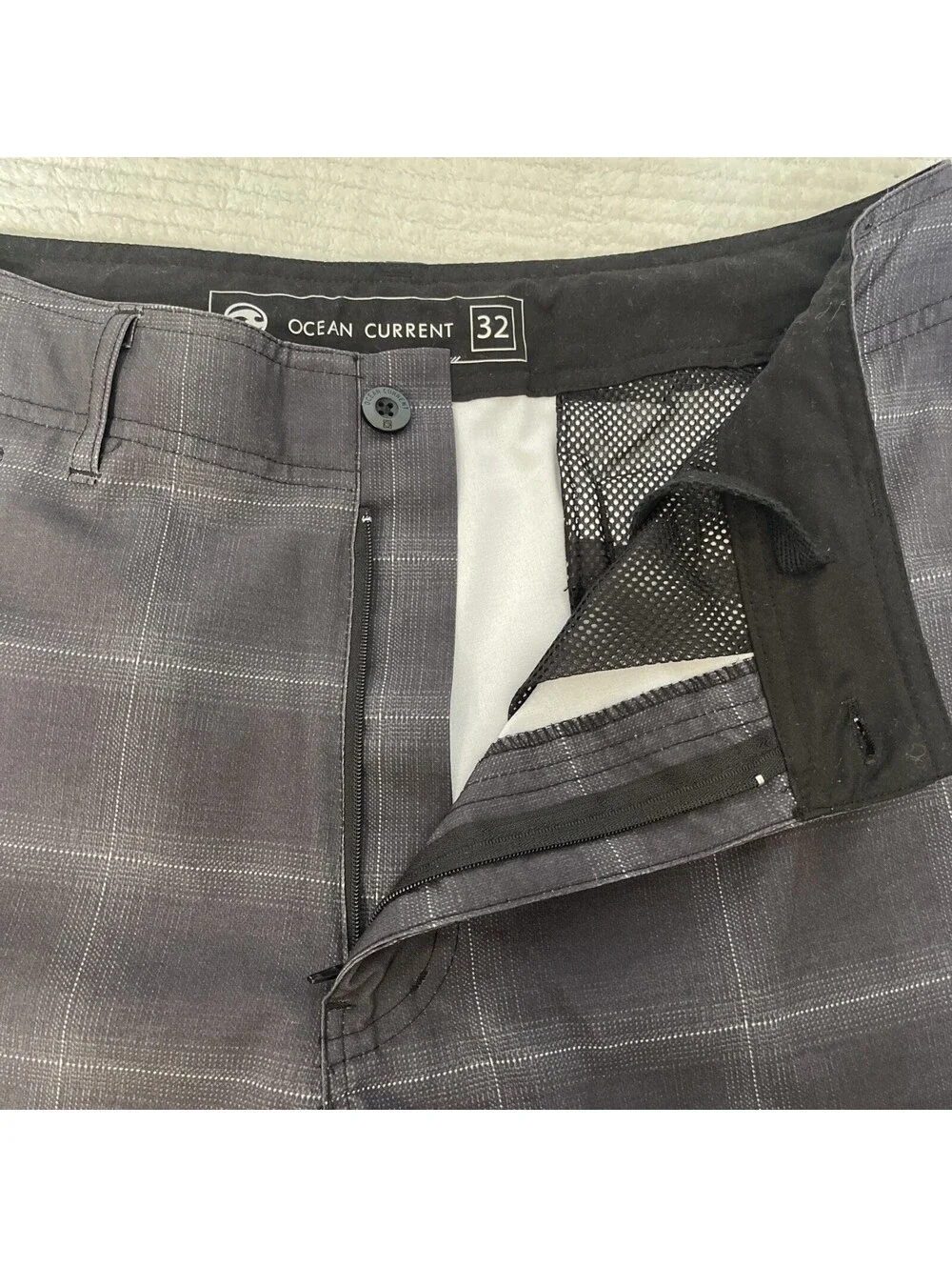 Ocean Current Men’s Charcoal Plaid Active Shorts Swim Shorts 32
